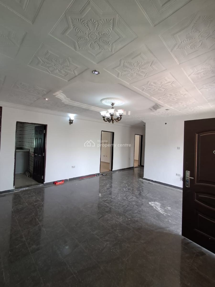 Renovated 3bedroom Flat (first Floor), Spg Road Ologolo, Lekki, Lagos, Flat / Apartment for Rent
