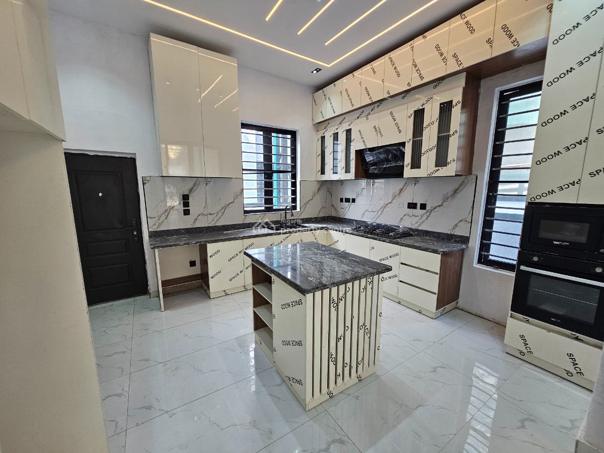 Stunning 5 Bedroom Detached House with Swimming Pool and Bq, Ikota, Lekki, Lagos, Detached Duplex for Sale