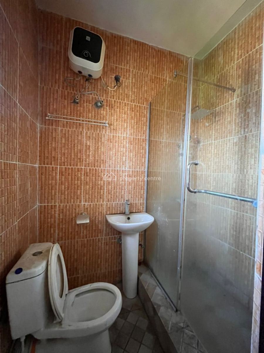 Newly Renovated 2 Bedroom Flat, Abraham Adesanya, Ajiwe, Ajah, Lagos, Flat / Apartment for Rent