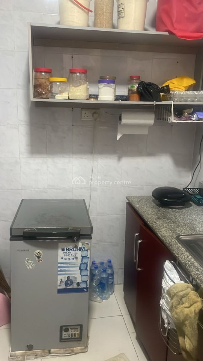 a Room in a Luxury Two Bedroom Apartment with 24/7 Power Supply, Cardogan Estate, Osapa, Lekki, Lagos, Self Contain (single Rooms) for Rent