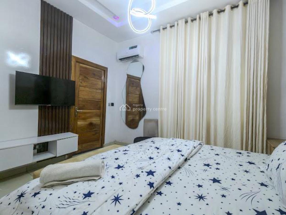 2 Bedrooms Loft with Max. Number of 2 Guests, Admiralty Way, Lekki Phase 1, Lekki, Lagos, Flat / Apartment Short Let
