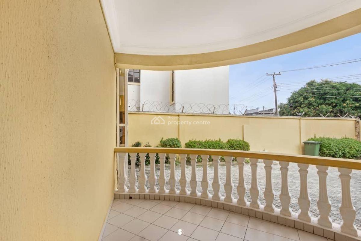 3 Bed Loft with Max Number of Guests Being 2. Located on Admiralty Wa, Lekki Phase 1, Lekki, Lagos, Flat / Apartment Short Let