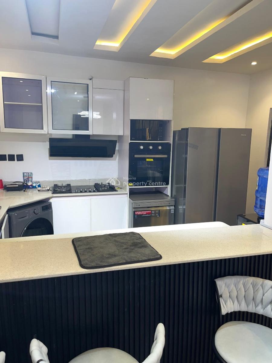 1 Bedroom Apartment with Snooker  Board,ps5 & Tennis, Lekki Phase 1, Lekki, Lagos, Flat / Apartment Short Let