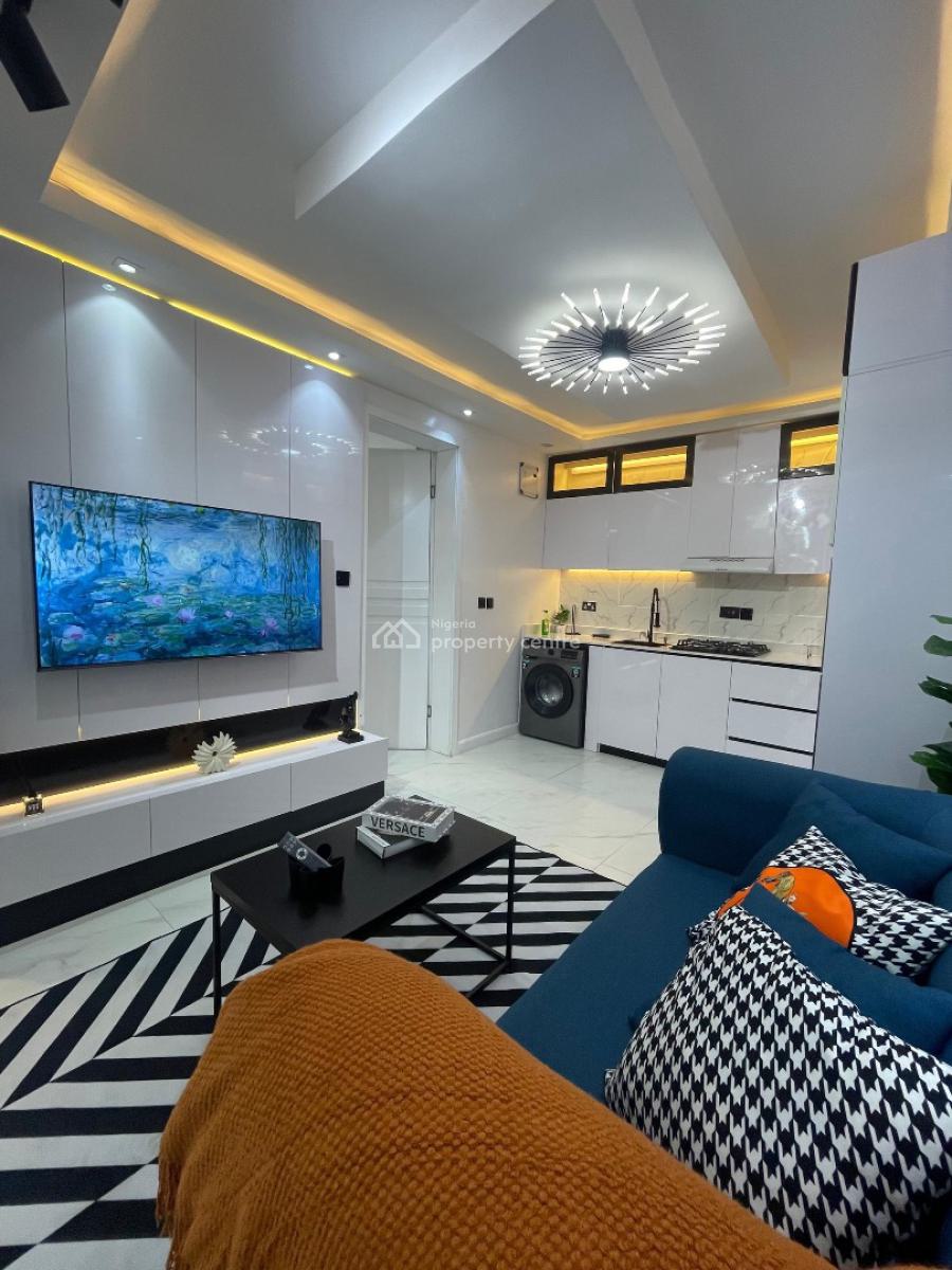 1 Bedroom Apartment with Snooker  Board, Ps5 & Tennis, Lekki Phase 1, Lekki, Lagos, Flat / Apartment Short Let