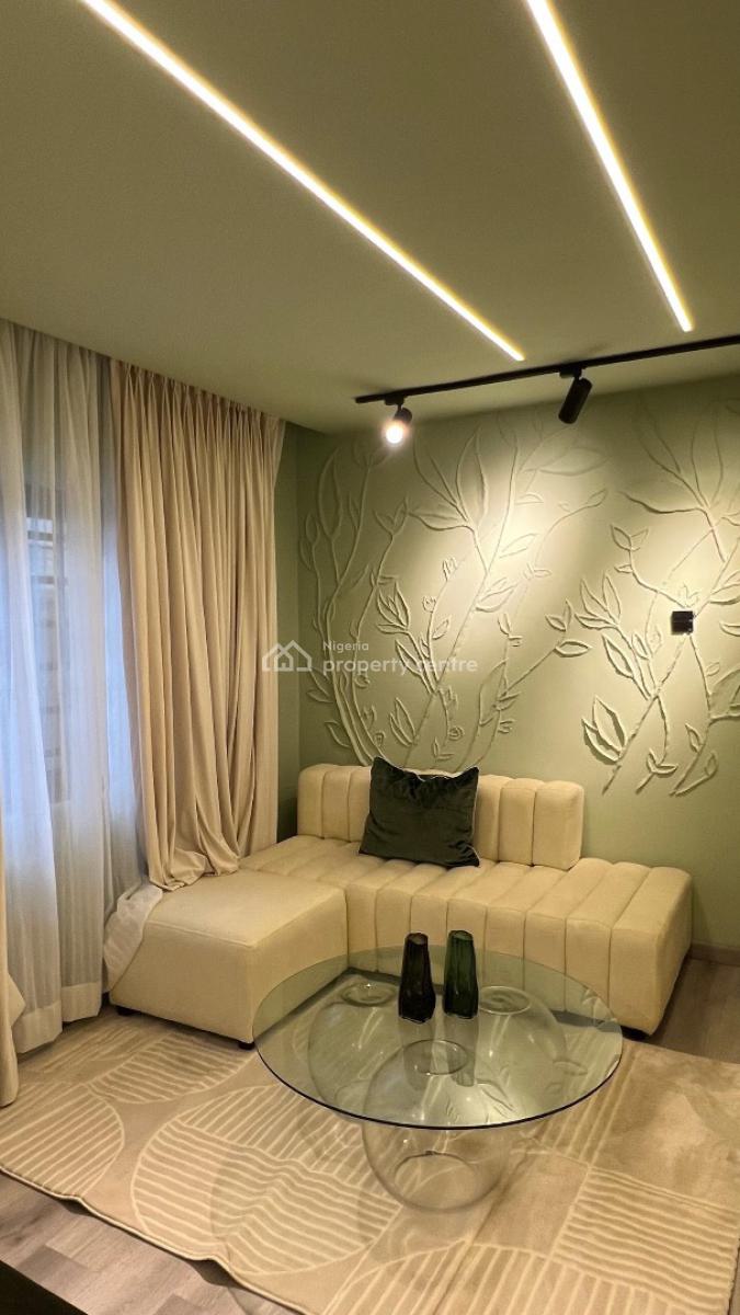 Studio Apartment with Snooker  Board,ps5 & Tennis, Lekki Phase 1, Lekki, Lagos, Flat / Apartment Short Let