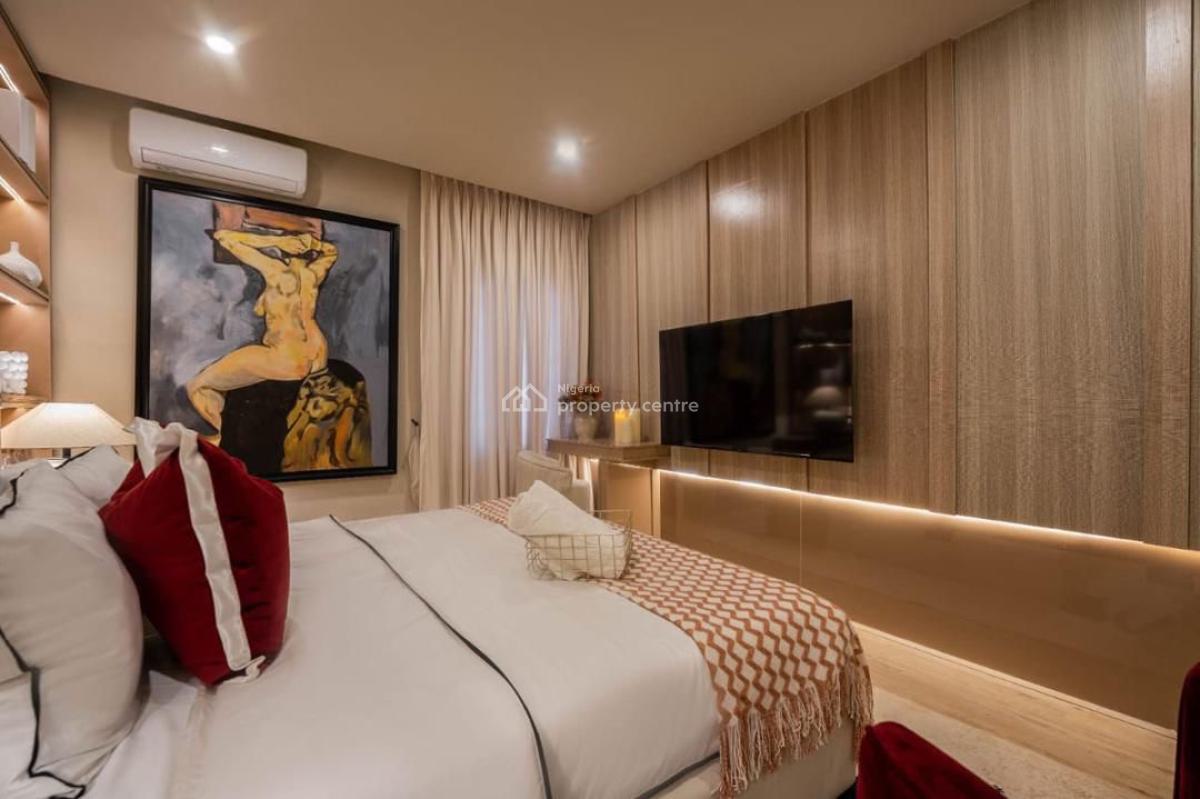 Studio Apartment with Snooker  Board,ps5 & Tennis, Lekki Phase 1, Lekki, Lagos, Flat / Apartment Short Let