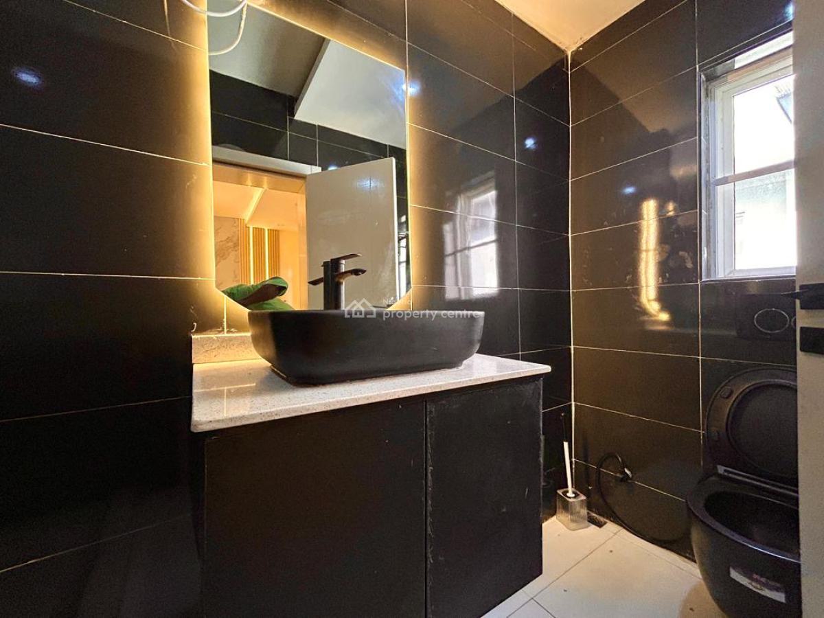 1 Bedroom Apartment with Snooker Board, Ps5 & Tennis, Lekki Phase 1, Lekki, Lagos, Flat / Apartment Short Let