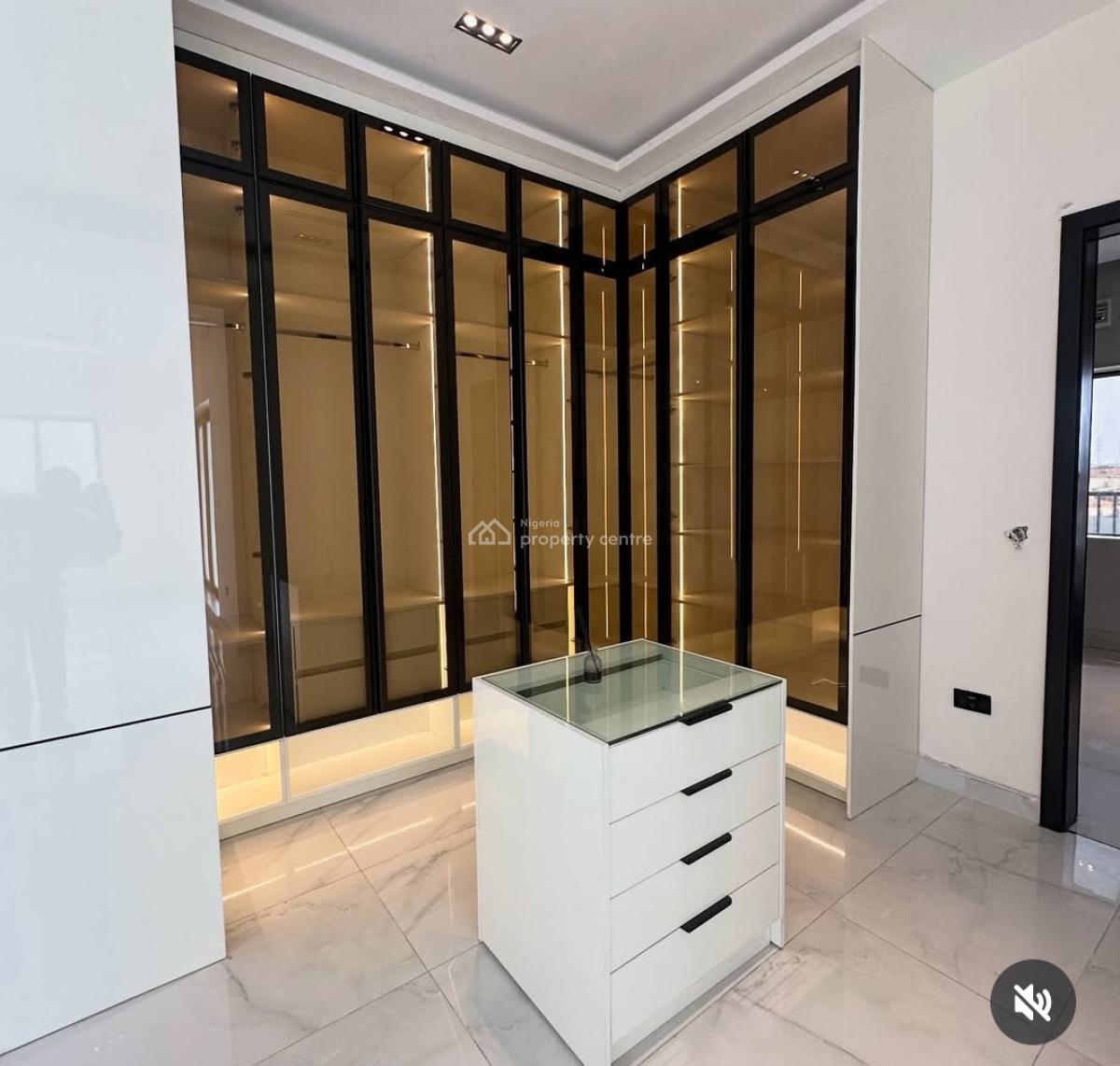 Smart 4 Bedrooms Maisonette, By Kia School, Wuye, Abuja, Block of Flats for Sale