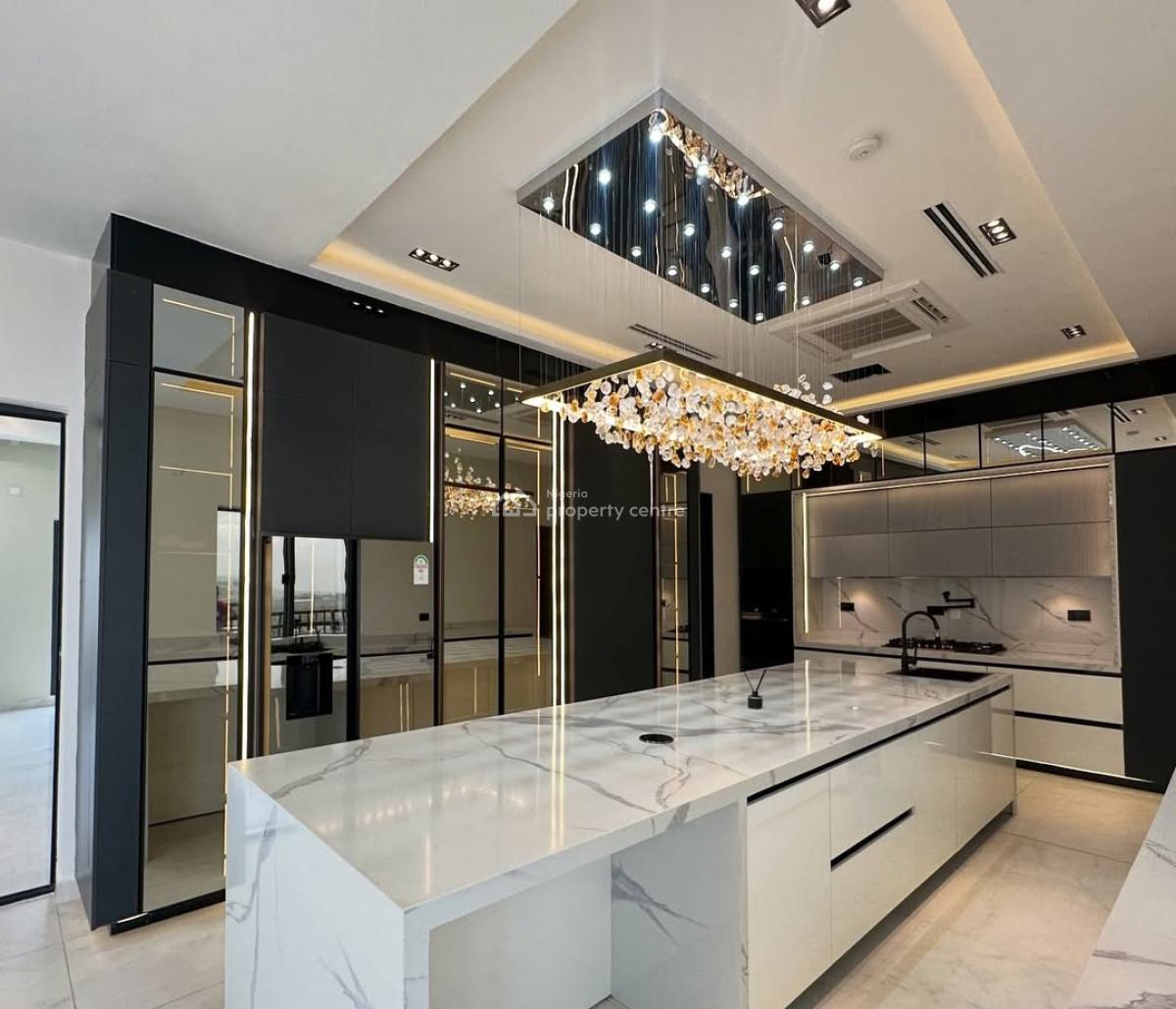 Smart 4 Bedrooms Maisonette, By Kia School, Wuye, Abuja, Block of Flats for Sale