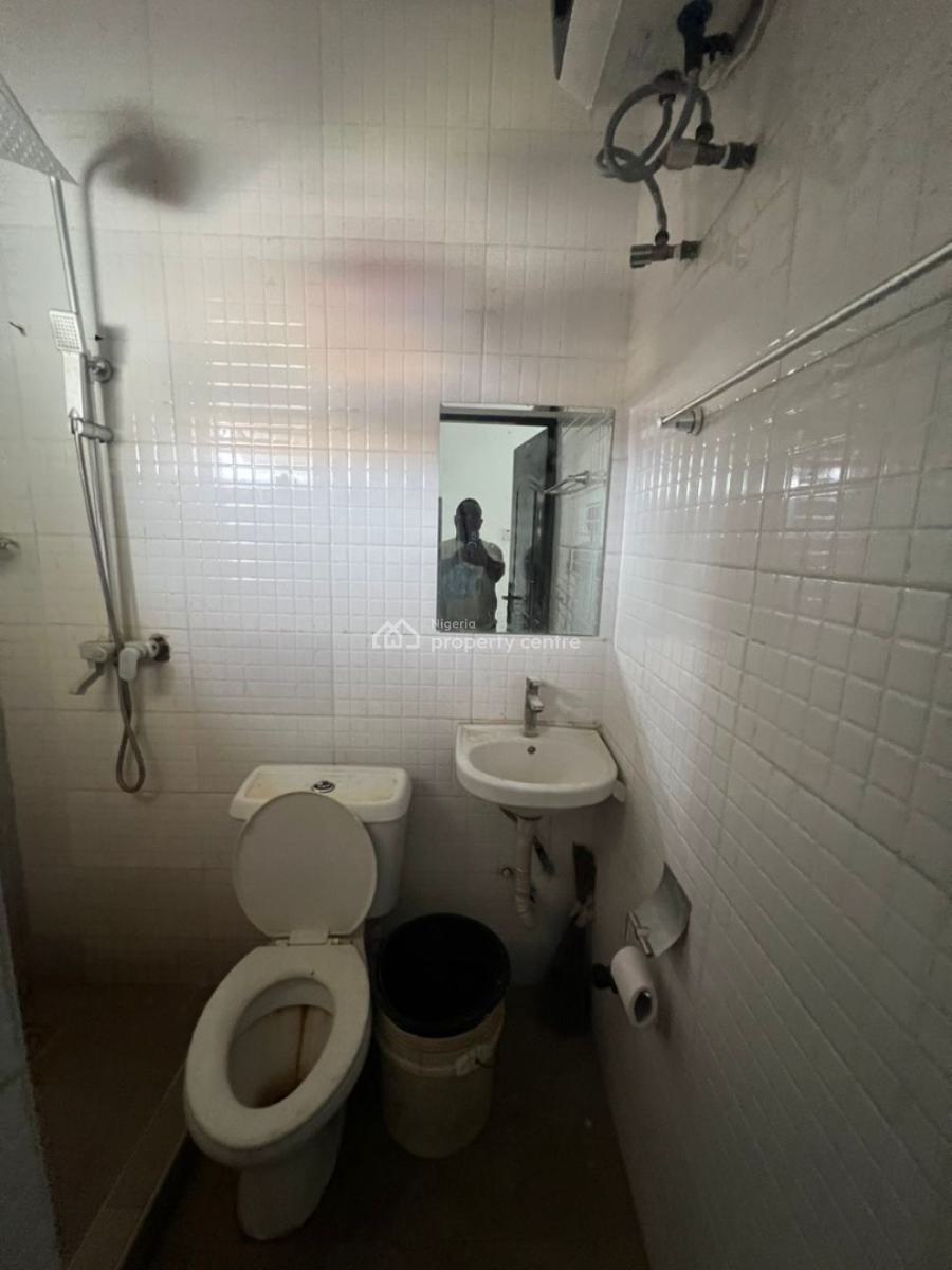 Nice and Spacious 2 Bedroom Apartment All Rooms En-suite, Ikota, Lekki, Lagos, Flat / Apartment for Rent