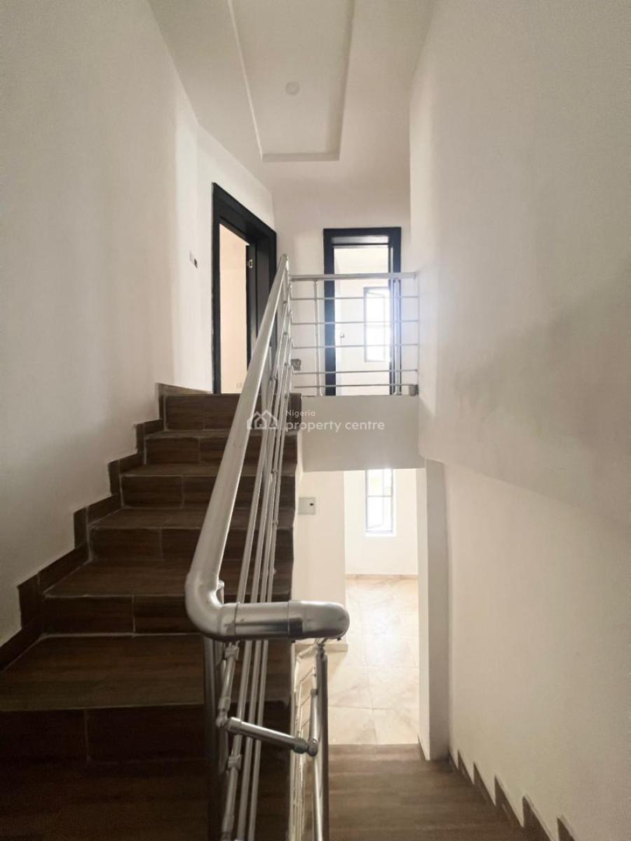 Spacious Elegant 4bedroom Terrace with Pool & Gym in a Secured Estate, Ikate, Lekki, Lagos, Terraced Duplex for Sale