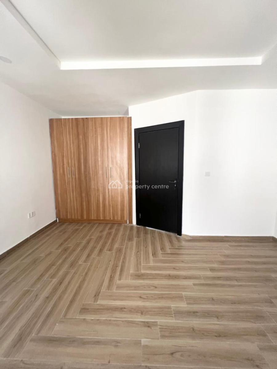 Spacious Elegant 4bedroom Terrace with Pool & Gym in a Secured Estate, Ikate, Lekki, Lagos, Terraced Duplex for Sale