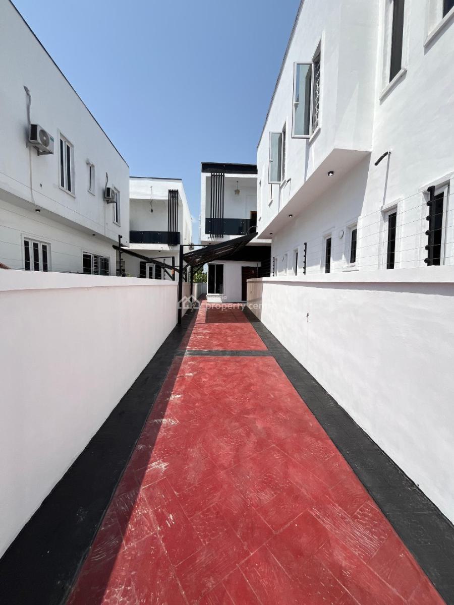 Driveway Unit 4 Bedroom Semi Detached Duplex, Lekky County, Ikota, Lekki, Lagos, Semi-detached Duplex for Sale