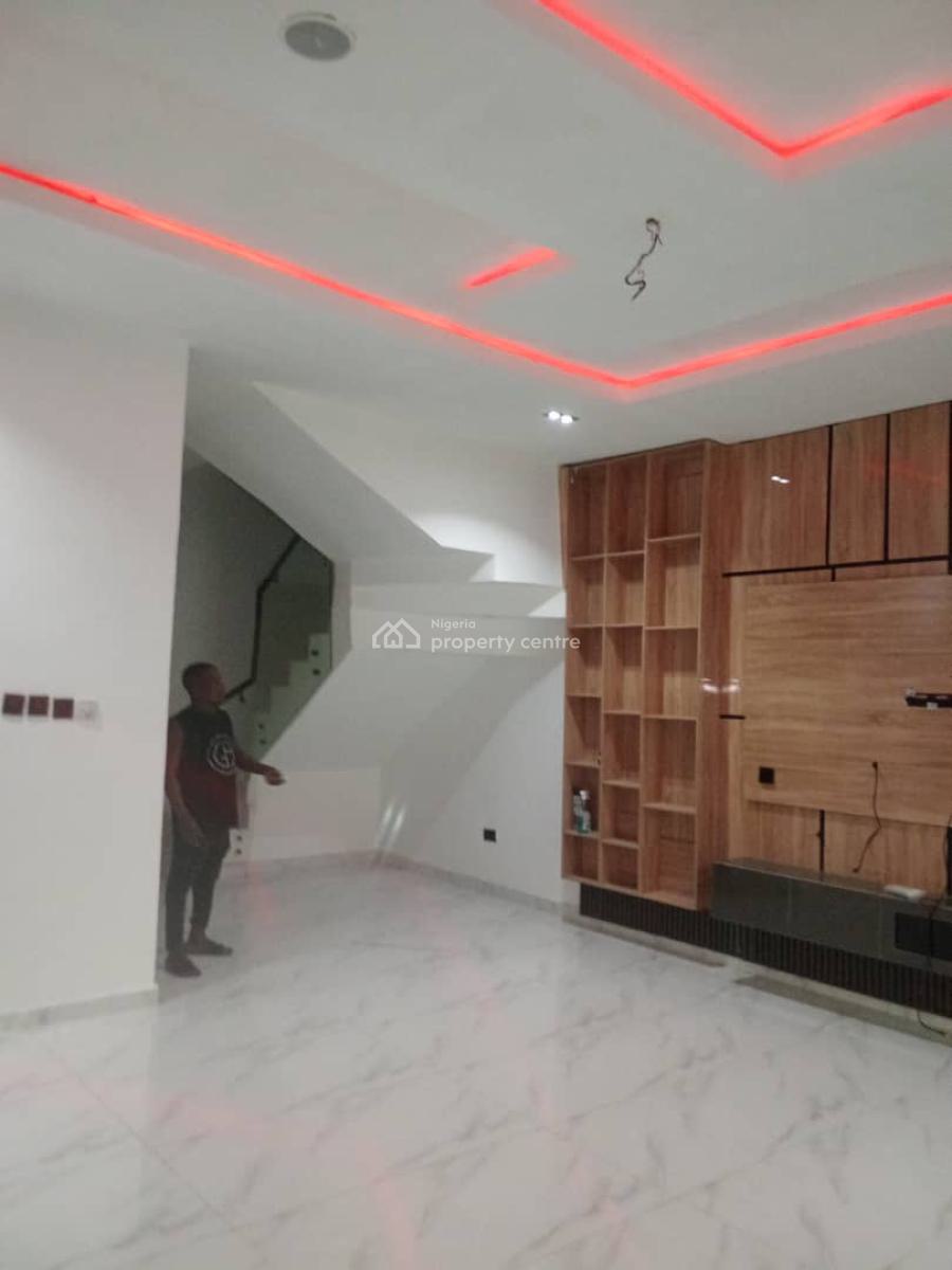 4 Bedroom Semi Detached Duplex, Orchid Road, Lekki Expressway, Lekki, Lagos, Detached Duplex for Rent