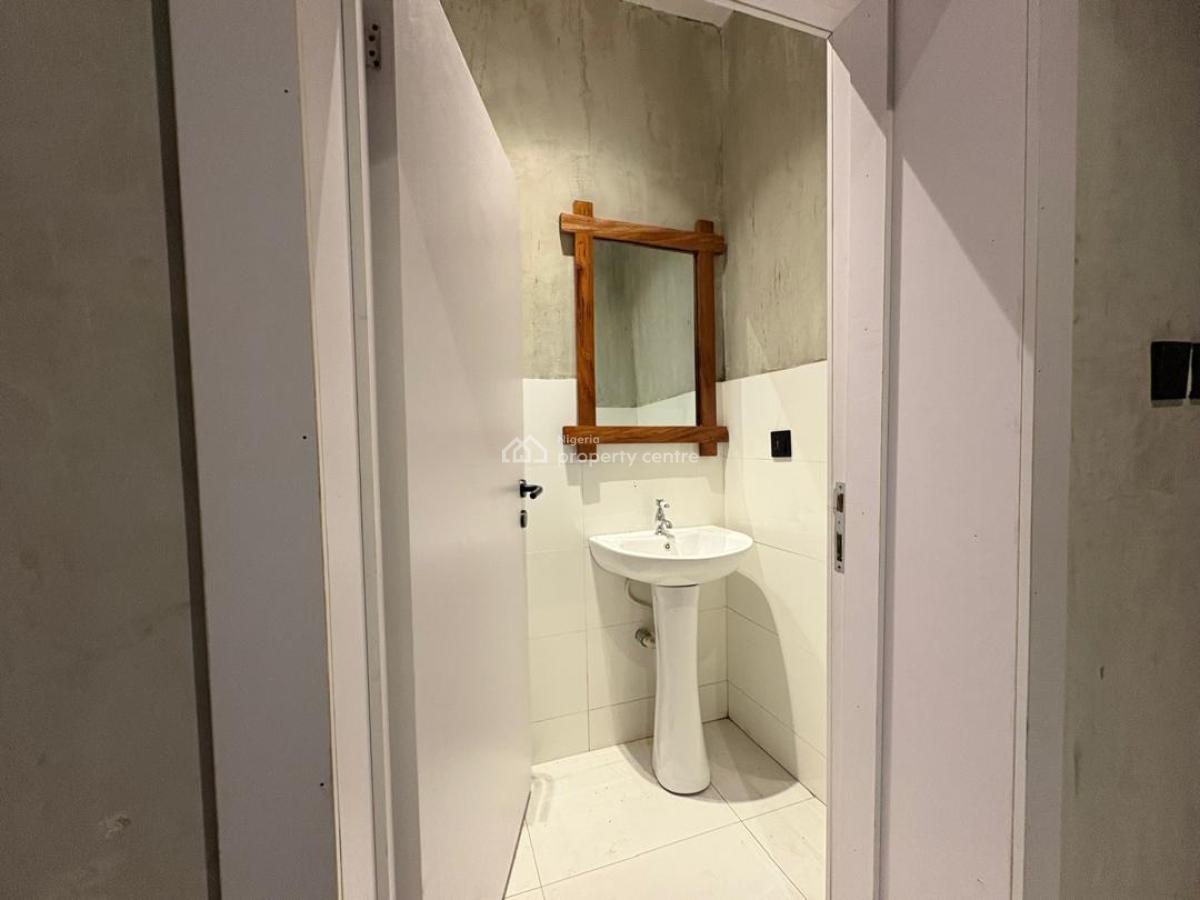 Distress Deal Semi Detached Duplex, Osapa, Lekki, Lagos, Semi-detached Duplex for Sale