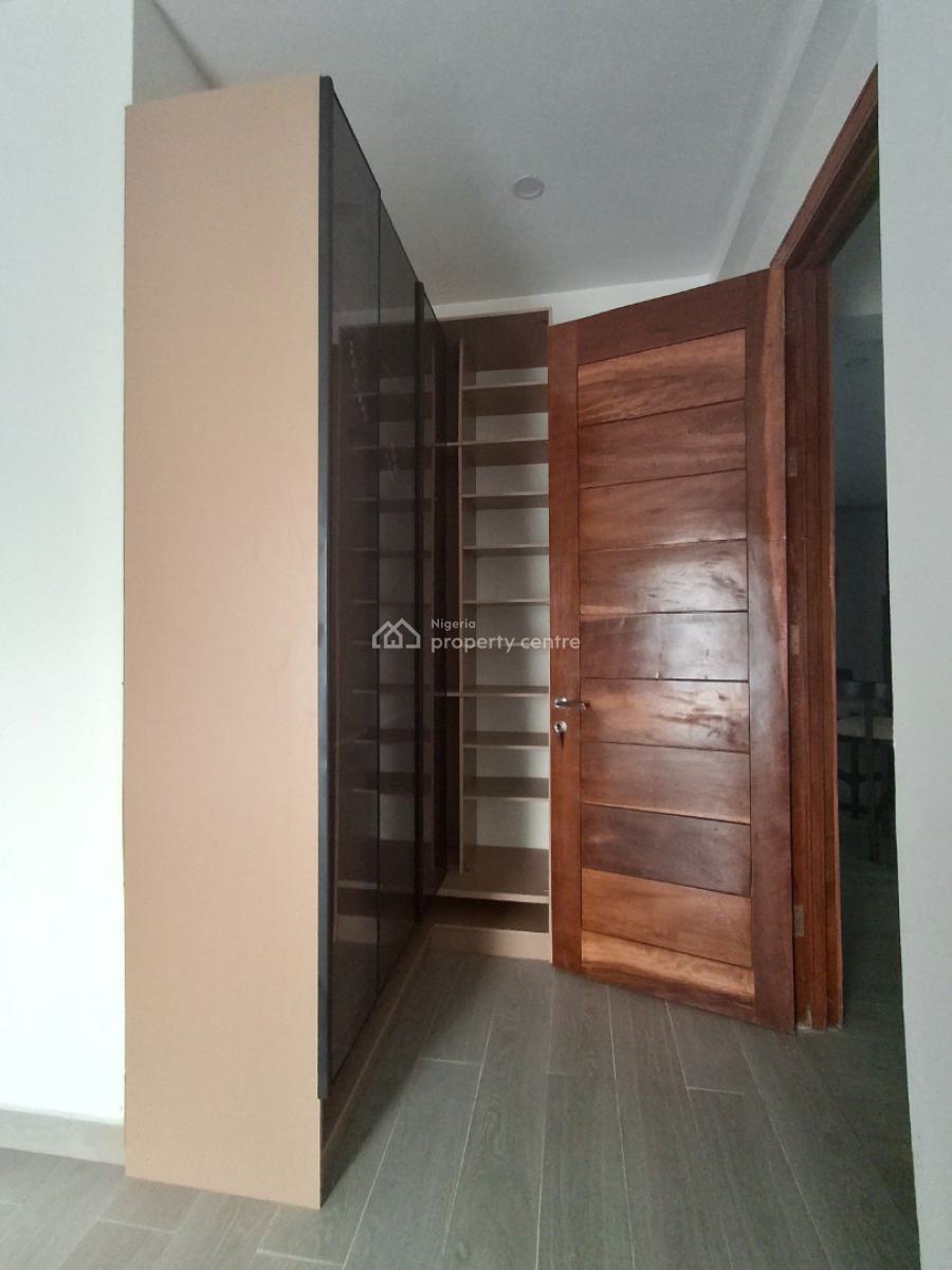 Well Finished 3 Bedroom Apartment with Bq, Ikate, Lekki, Lagos, Block of Flats for Sale