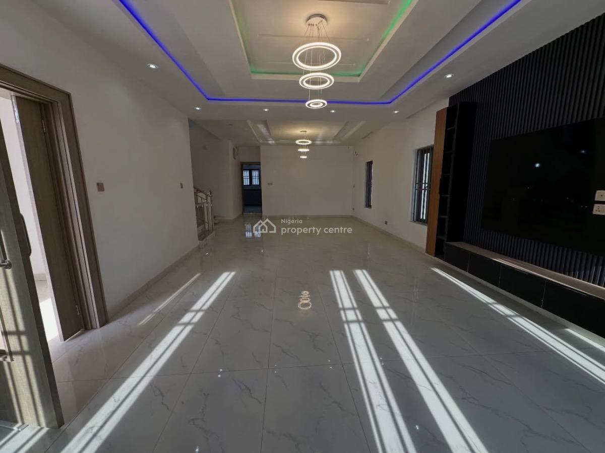 Elegant 4bedroom Detached Duplex with a Bq, Guzape District, Abuja, Detached Duplex for Sale