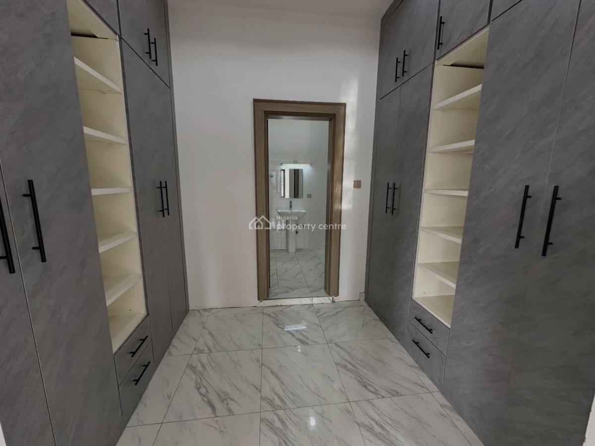 Elegant 4bedroom Detached Duplex with a Bq, Guzape District, Abuja, Detached Duplex for Sale