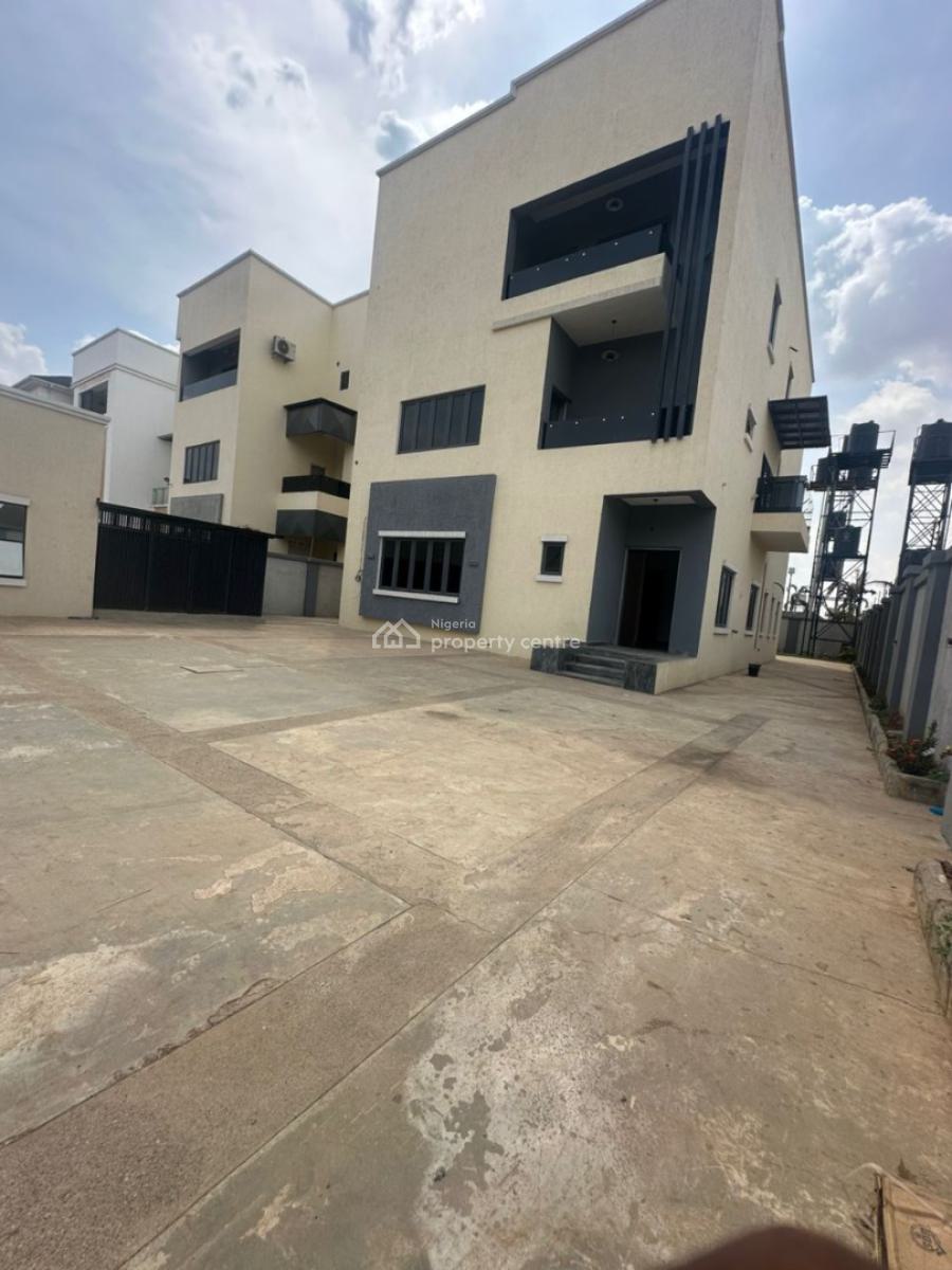 6 Bedrooms Standalone Mansion, Tarred Road, Guzape District, Abuja, Detached Duplex for Rent