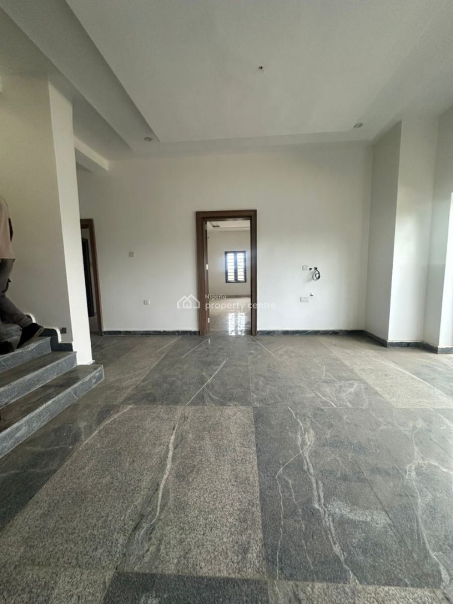6 Bedrooms Standalone Mansion, Tarred Road, Guzape District, Abuja, Detached Duplex for Rent