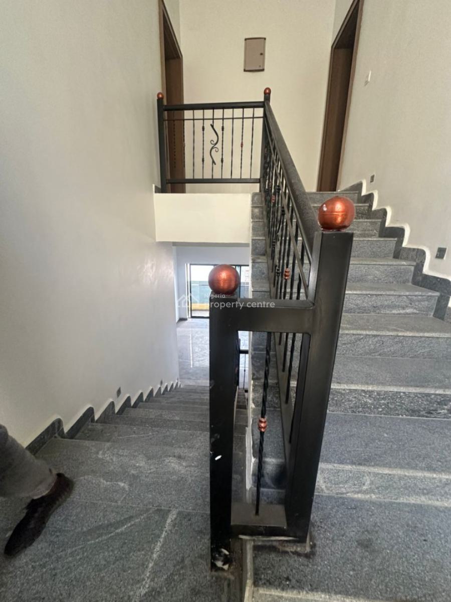 6 Bedrooms Standalone Mansion, Tarred Road, Guzape District, Abuja, Detached Duplex for Rent