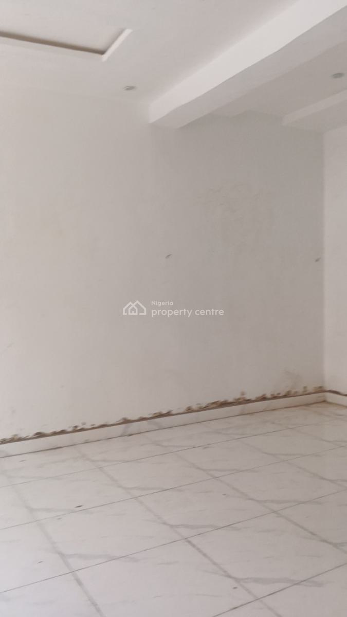 30sqm Open Plan Office Space Available, Montgomery Road, Yaba, Lagos, Office Space for Rent