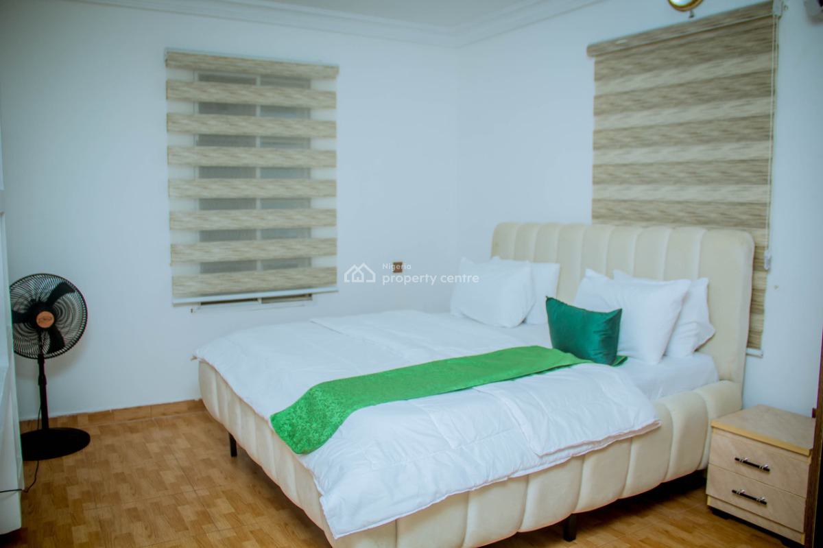 5 Bedrooms Fully Detached Duplex, 10c Favour Court, Road 16, Lekki County, Ikota, Lekki, Lagos, Detached Duplex Short Let