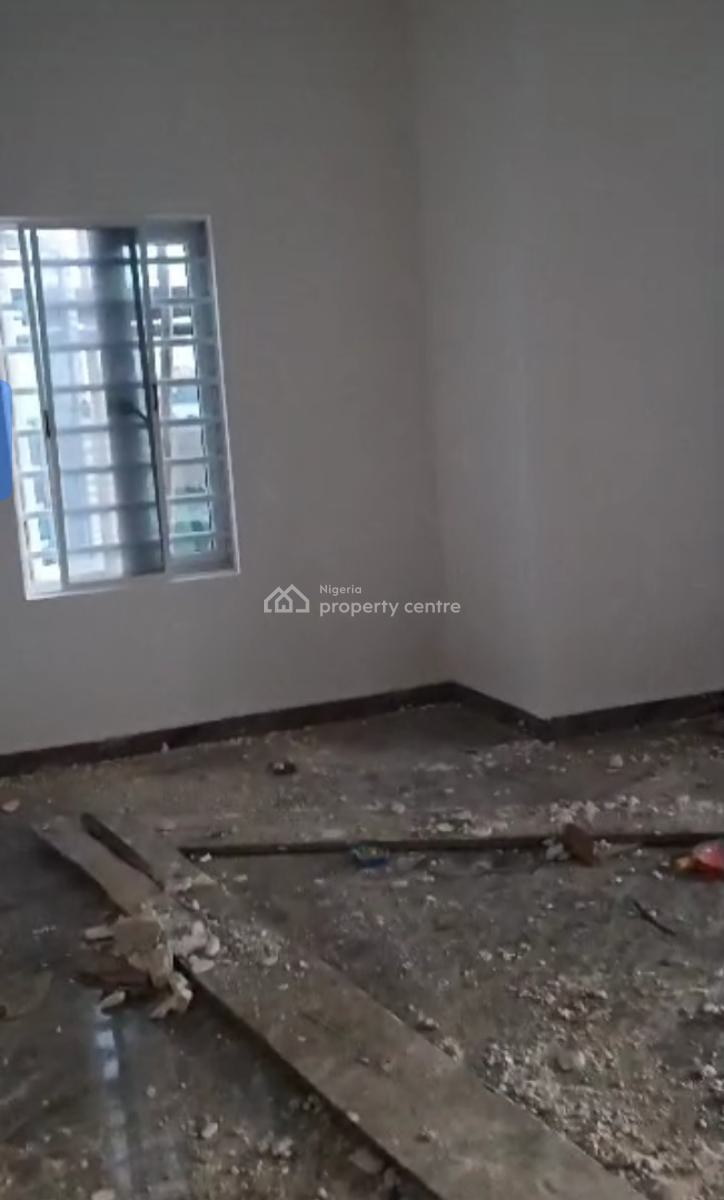 Newly Built 2 Bedroom  Upstairs, Personal Prepaid, Car Park,  Security, Alagomeji, Yaba, Lagos, Flat / Apartment for Rent