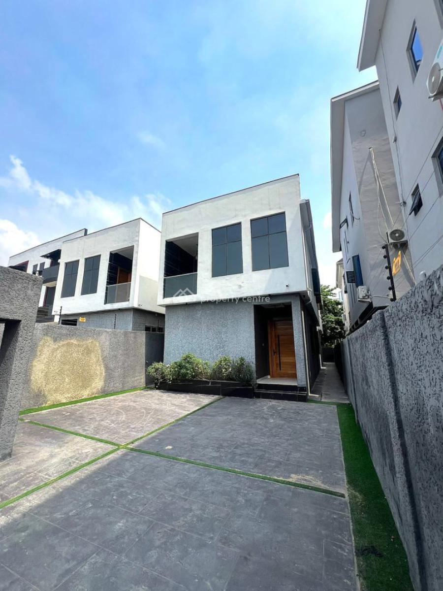 Spacious 4-bedroom Fully Detached House, Ologolo, Lekki, Lagos, Detached Duplex for Sale