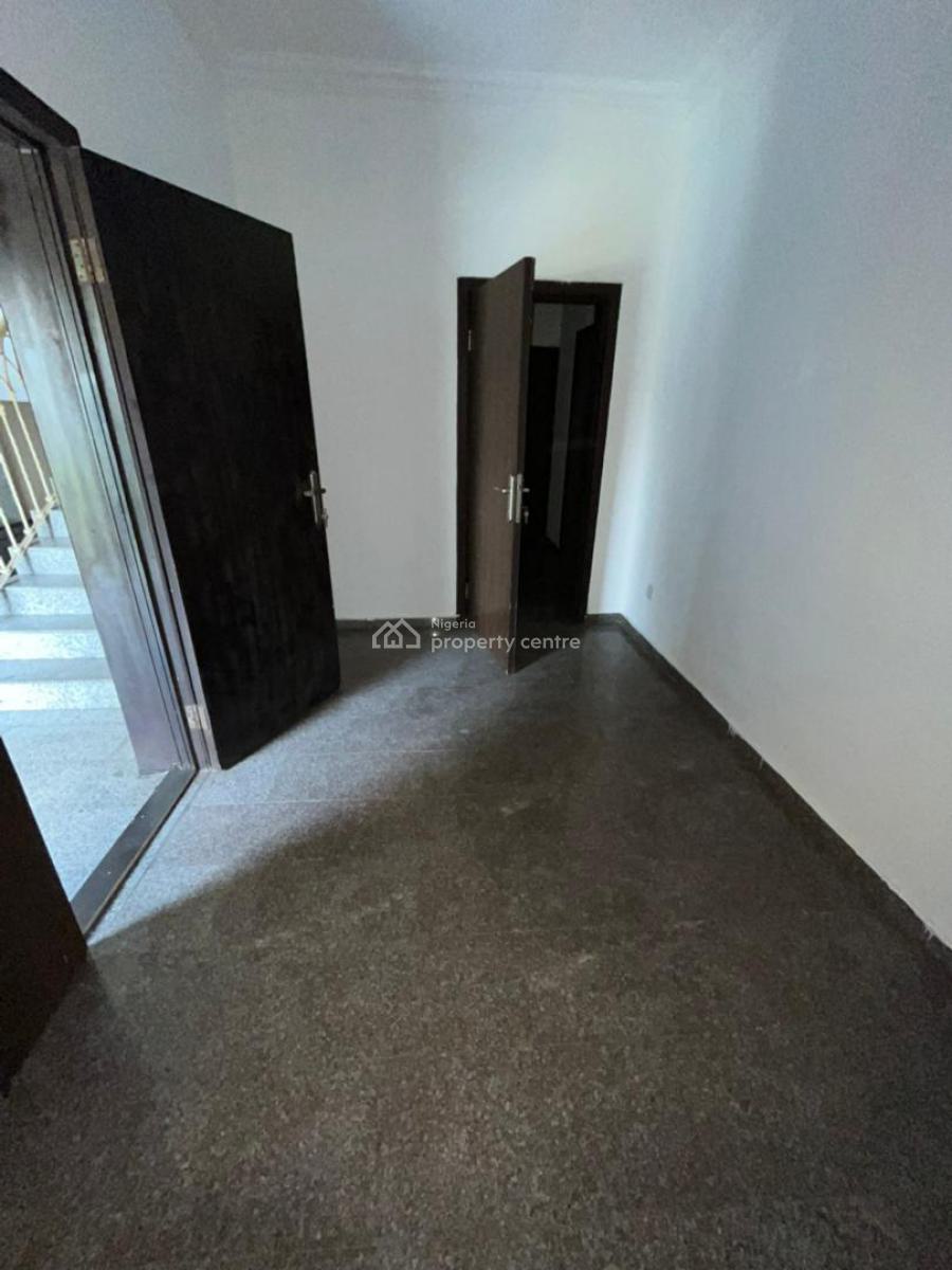 3 Bedroom Apartment with 1room Bq, Lekki Phase 1, Lekki, Lagos, Flat / Apartment for Rent