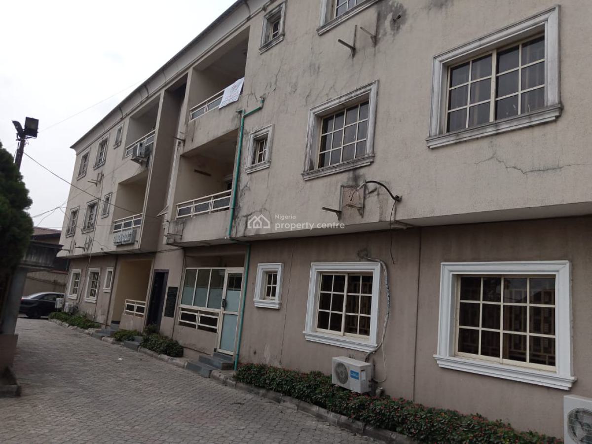 3 Bedroom Flat in a Block of Flat, Off Adeniyi Jones in a Gated and Secure Estate, Adeniyi Jones, Ikeja, Lagos, Flat / Apartment for Sale