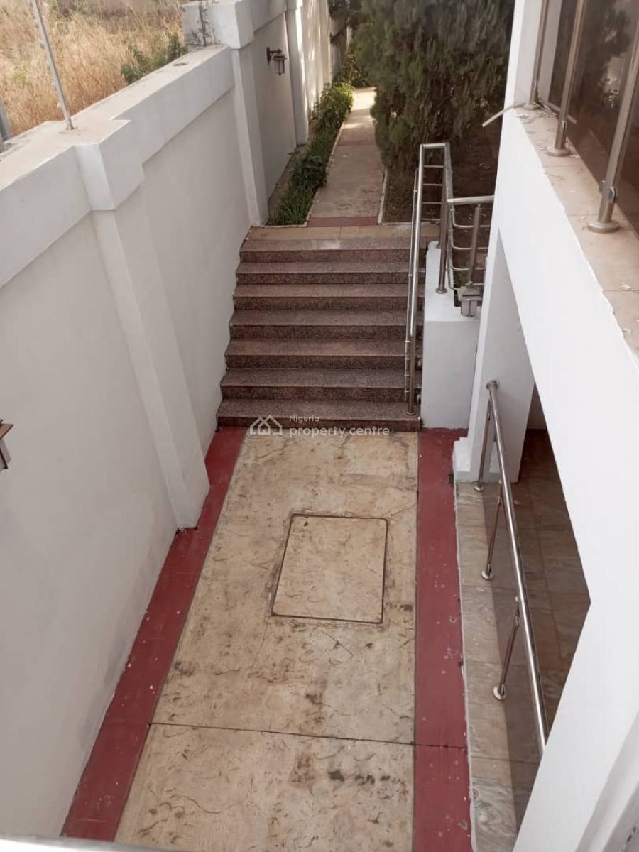 Fully Furnished 8bedroom Mansion with 2bedroom Bq, Guzape, Guzape District, Abuja, Detached Duplex for Sale