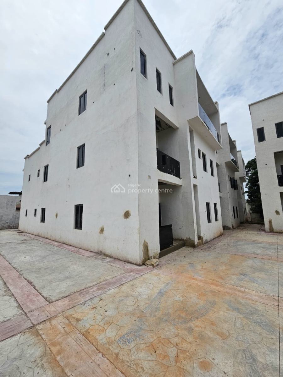 5 Bedroom Town House with Bq, Gaduwa, Abuja, House for Sale