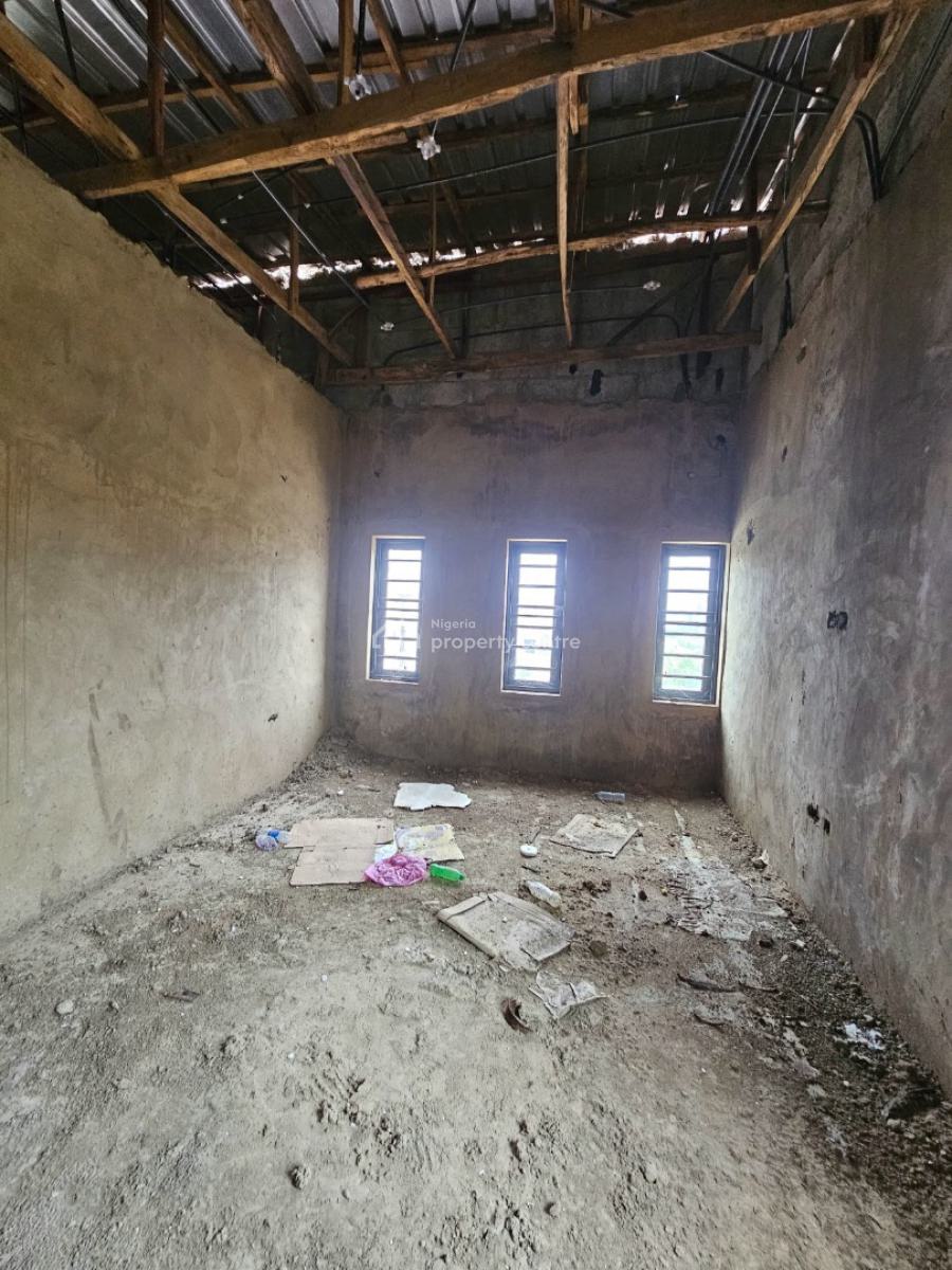 5 Bedroom Town House with Bq, Gaduwa, Abuja, House for Sale