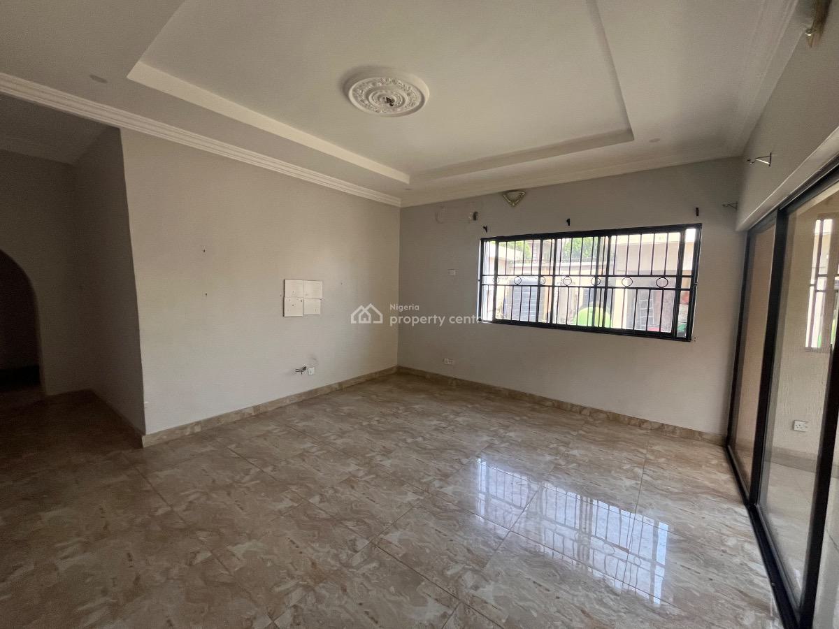 Spacious 2 Bedroom Apartment on The Ground Floor, Lekki Phase 1, Lekki, Lagos, Flat / Apartment for Rent
