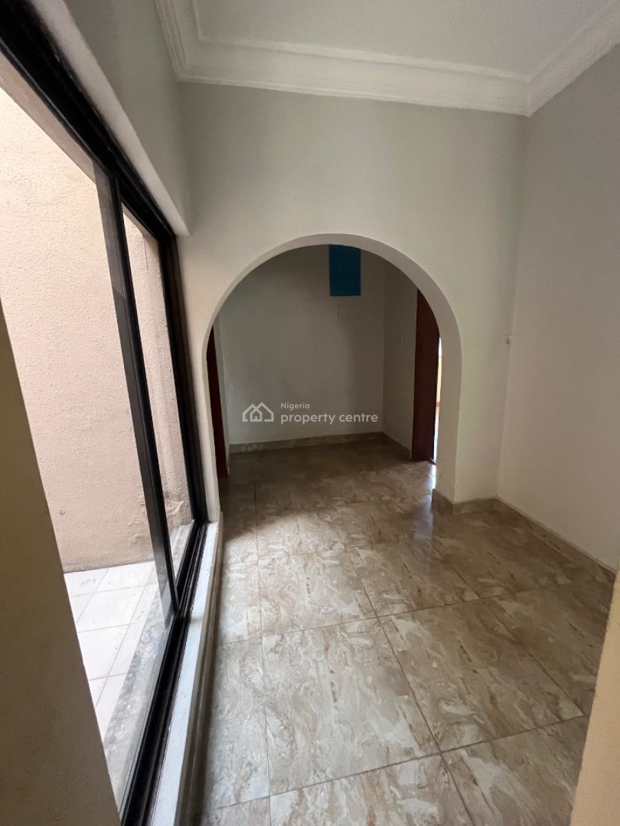 Spacious 2 Bedroom Apartment on The Ground Floor, Lekki Phase 1, Lekki, Lagos, Flat / Apartment for Rent