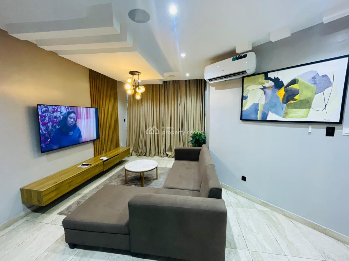 2 Bedrooms Flat, Close to Nike Art Gallery, Lekki Phase 1, Lekki, Lagos, Flat / Apartment Short Let