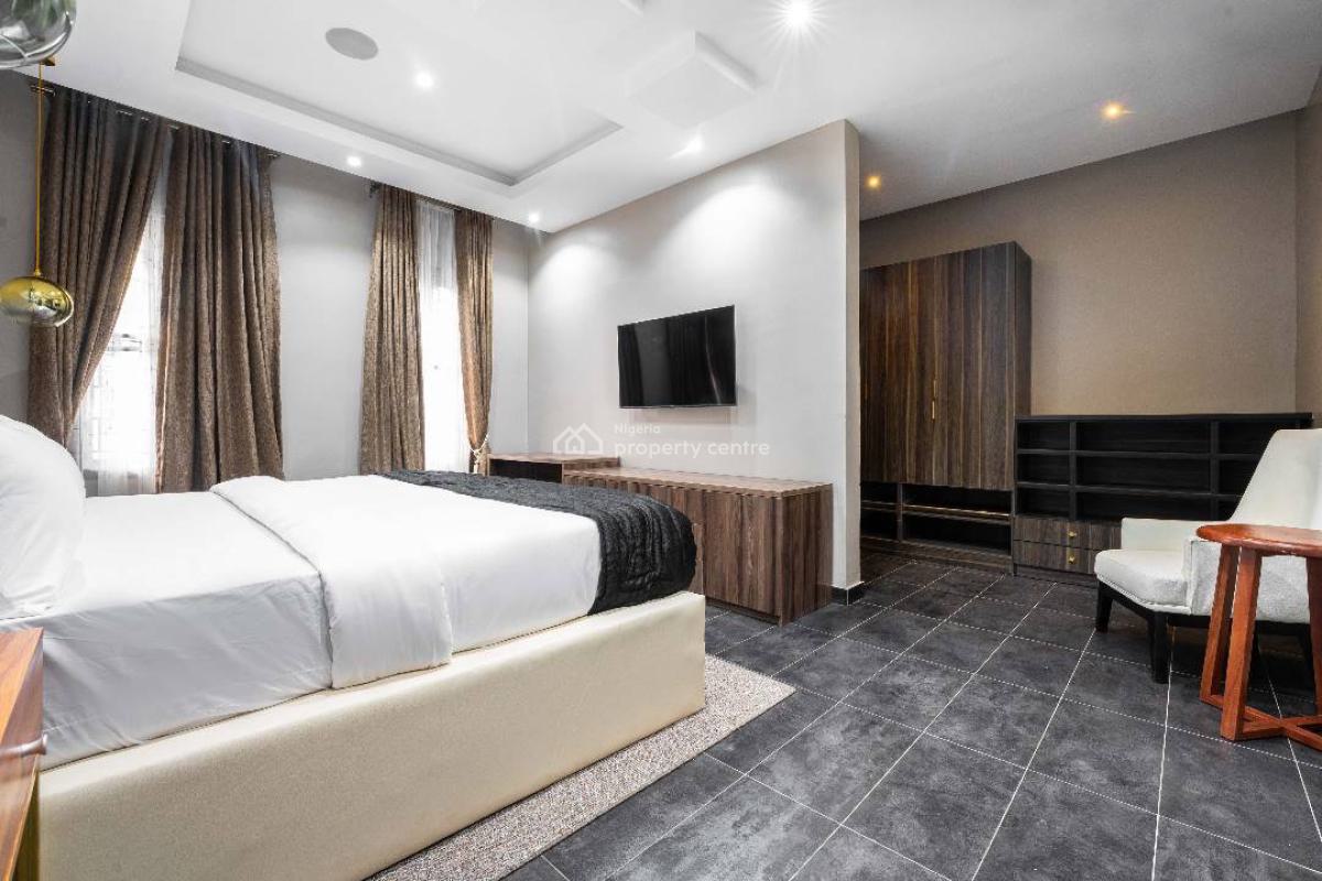 2 Bedrooms Flat, Close to Nike Art Gallery, Lekki Phase 1, Lekki, Lagos, Flat / Apartment Short Let