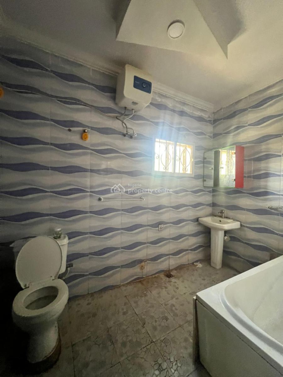 a Standard 3 Bedroom and a Room Bq, Pepperoni Abraham Adesunya, Lekki Phase 2, Lekki, Lagos, Terraced Duplex for Rent