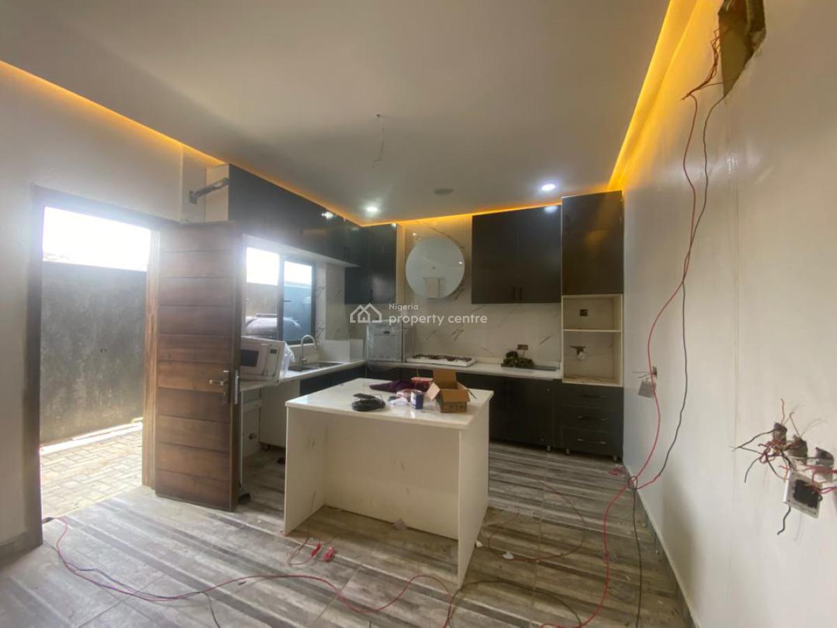 7 Bedroom Semi Detached Duplex, Lekki Phase 1, Lekki, Lagos, Semi-detached Duplex for Sale