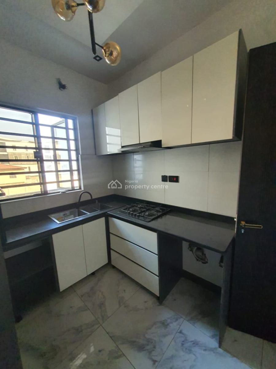 Massive & Exquisite 2-bedroom Upstairs Apartment, Ikate, Lekki, Lagos, Flat / Apartment for Rent