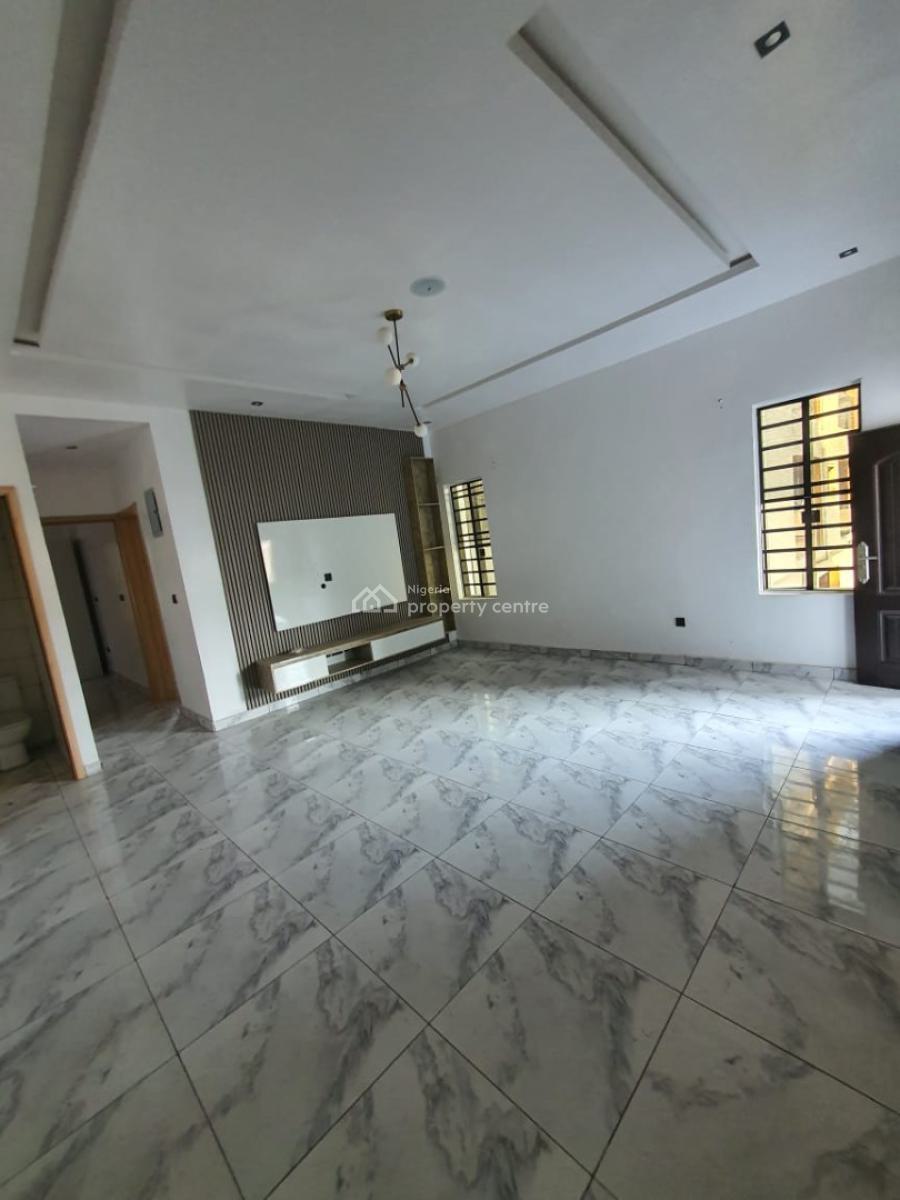 Massive & Exquisite 2-bedroom Upstairs Apartment, Ikate, Lekki, Lagos, Flat / Apartment for Rent