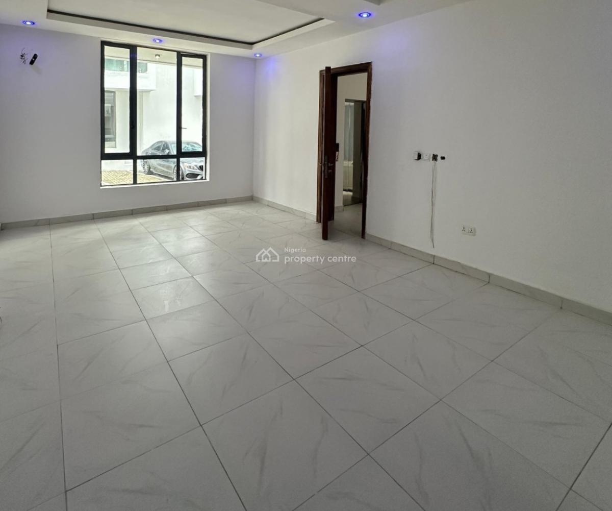 2 Bedroom Apartment Upstairs and Downstairs, Chevron, Lekki, Lagos, Flat / Apartment for Rent