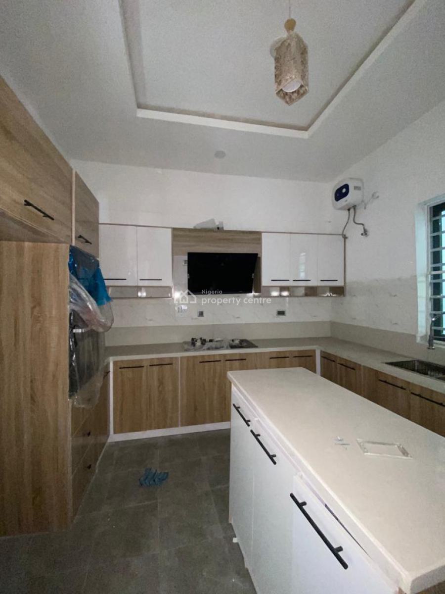 Guest Room Sharing Kitchen Only, Orchid Road, Lekki, Lagos, Self Contain (single Rooms) for Rent