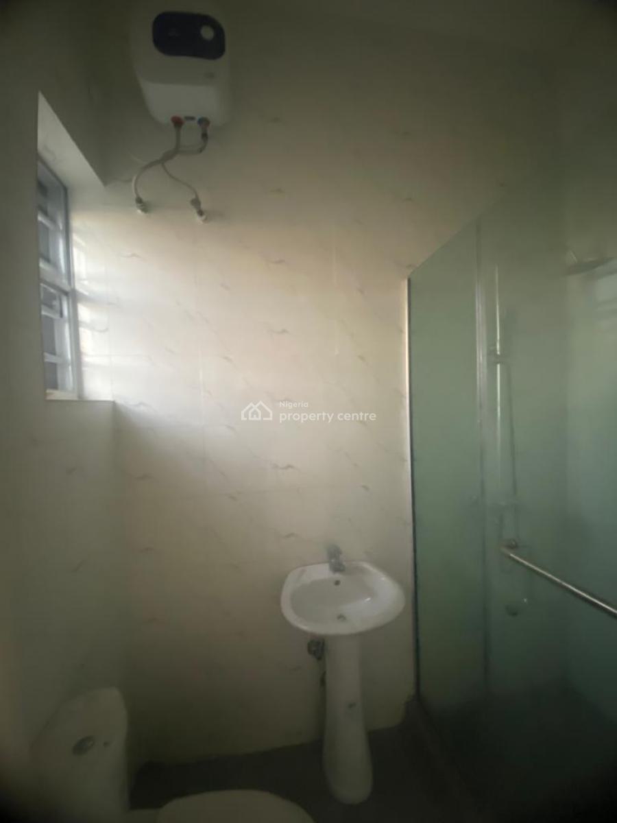 Guest Room Sharing Kitchen Only, Orchid Road, Lekki, Lagos, Self Contain (single Rooms) for Rent