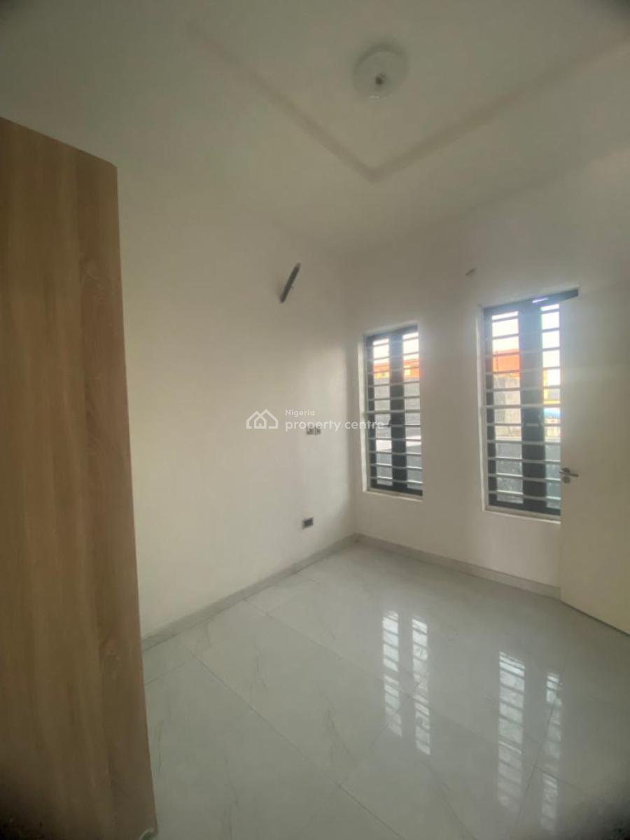 Guest Room Sharing Kitchen Only, Orchid Road, Lekki, Lagos, Self Contain (single Rooms) for Rent