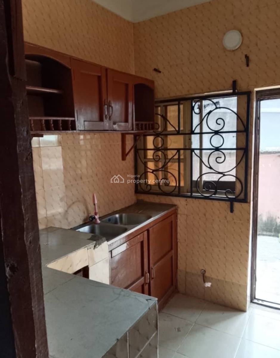 2bedroom Flat, Harmony Estate, Gra Phase 1, Magodo, Lagos, Flat / Apartment for Rent