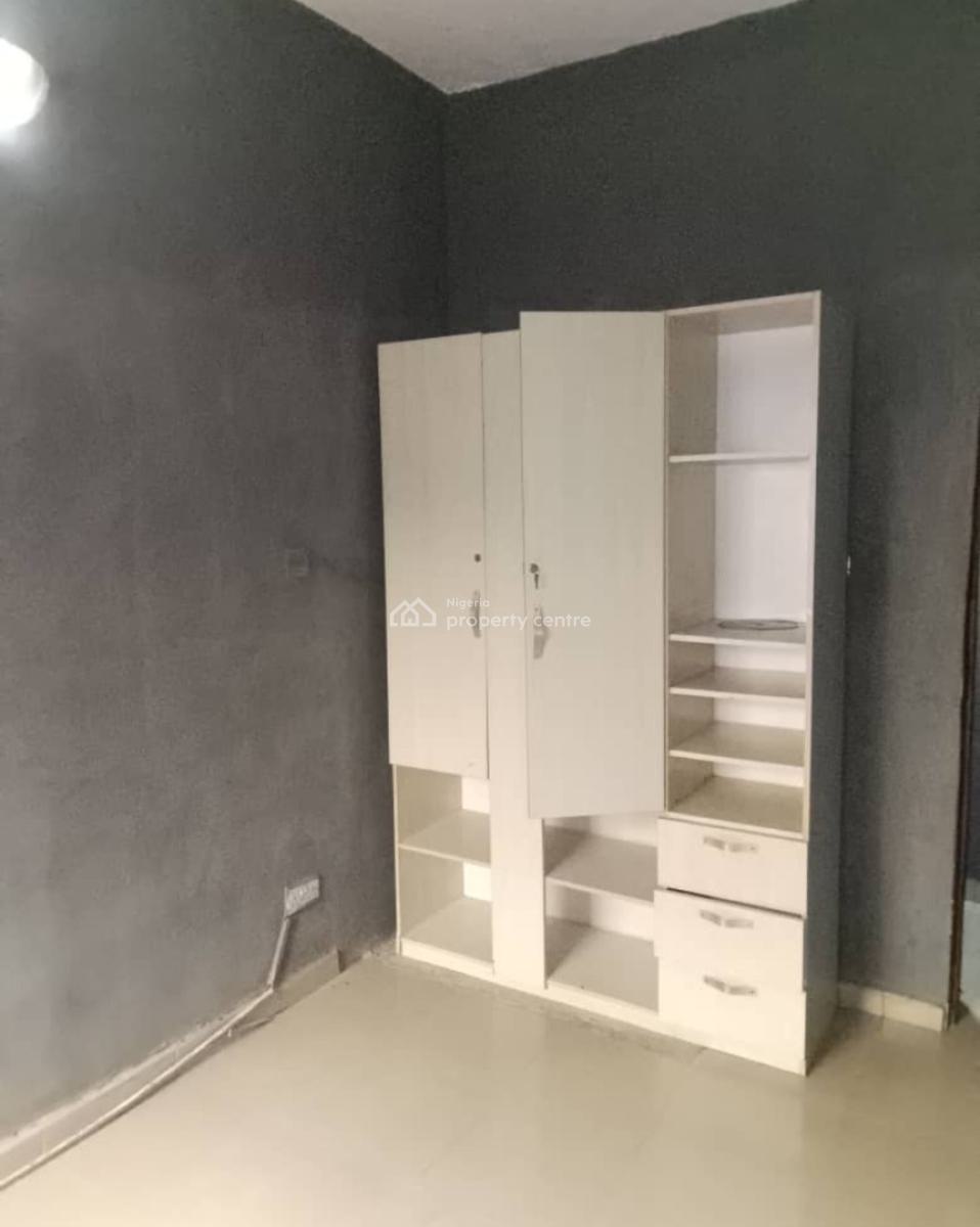 2bedroom Flat, Harmony Estate, Gra Phase 1, Magodo, Lagos, Flat / Apartment for Rent