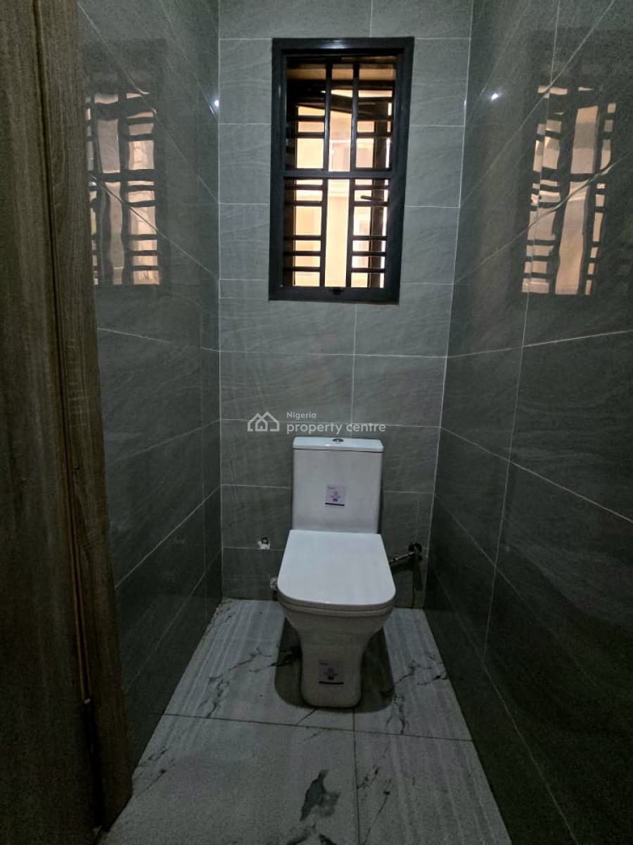 2 Bedroom Flat with a Study Room and a Room Bq, Lekki Right Hand Size, Oniru, Victoria Island (vi), Lagos, Flat / Apartment for Rent