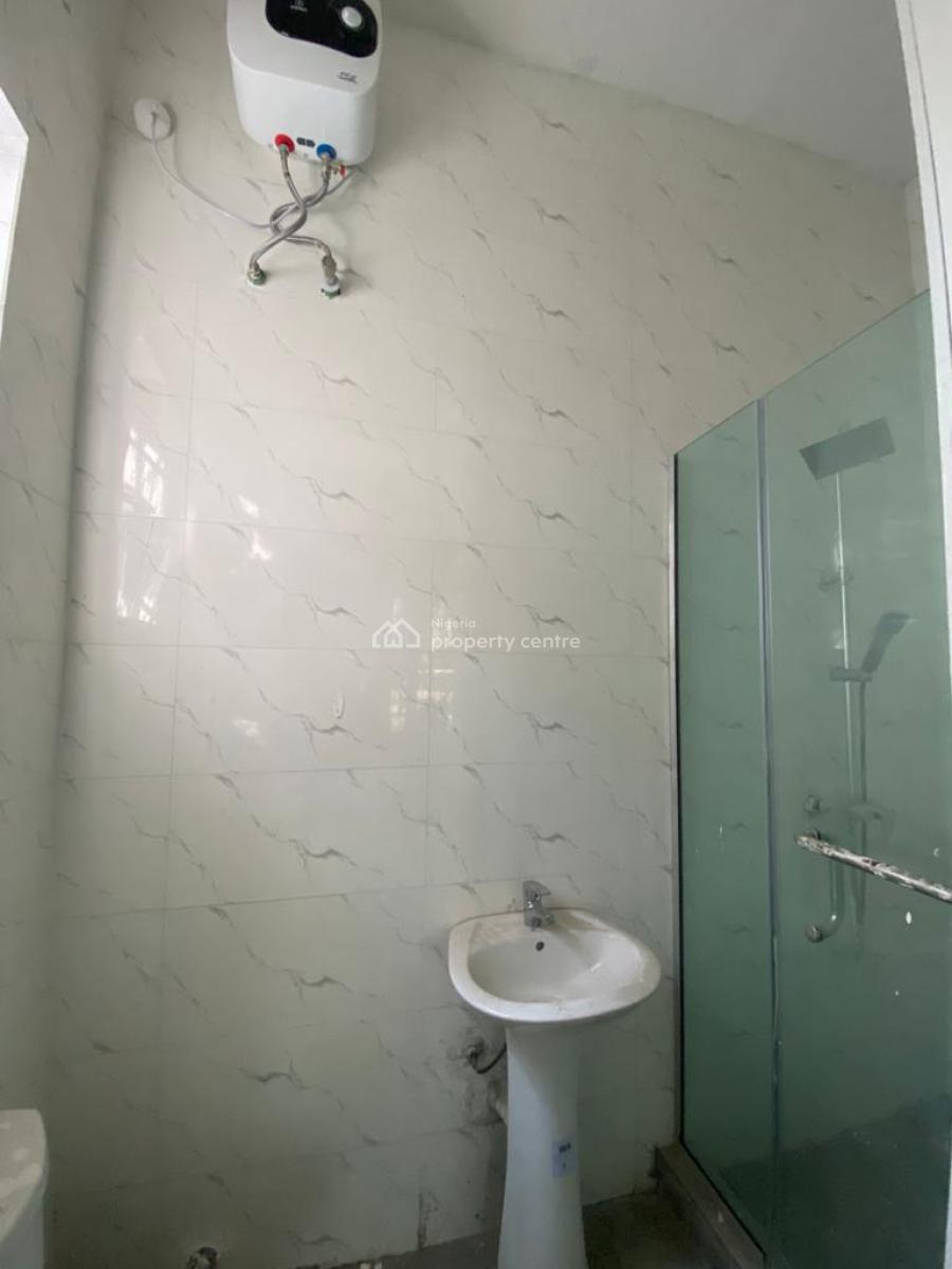 Spacious Semi Master with Shared Kitchen, Orchid Road, Lekki, Lagos, Self Contain (single Rooms) for Rent